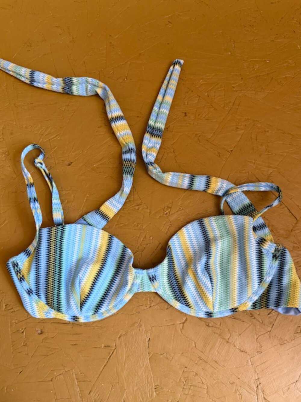 Monday Swimwear Sardinia Stripe Capri Top Bikini Top - Picture 3 of 4
